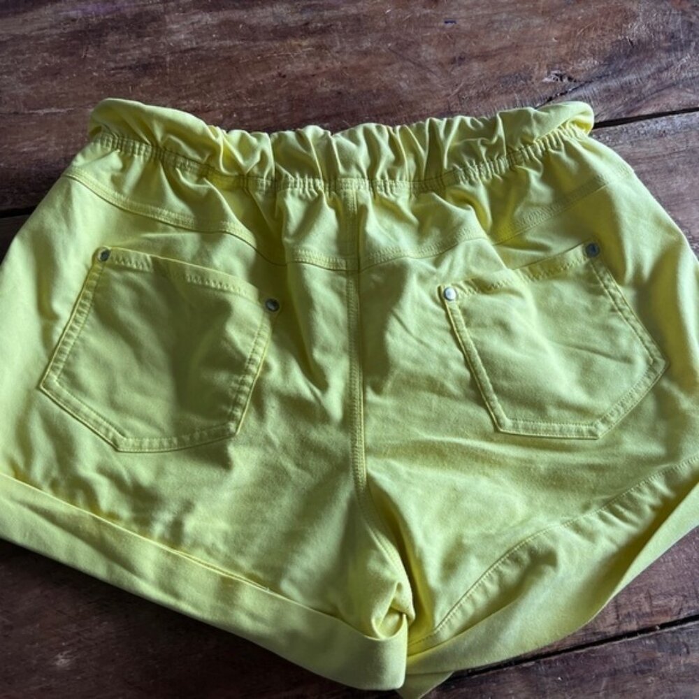 Lululemon yellow spring break size 4 - Picture 4 of 8